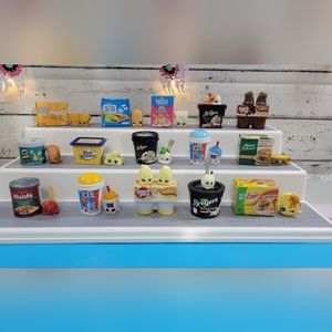 Real Littles Shopkins Micro Mart ( New out of Package )